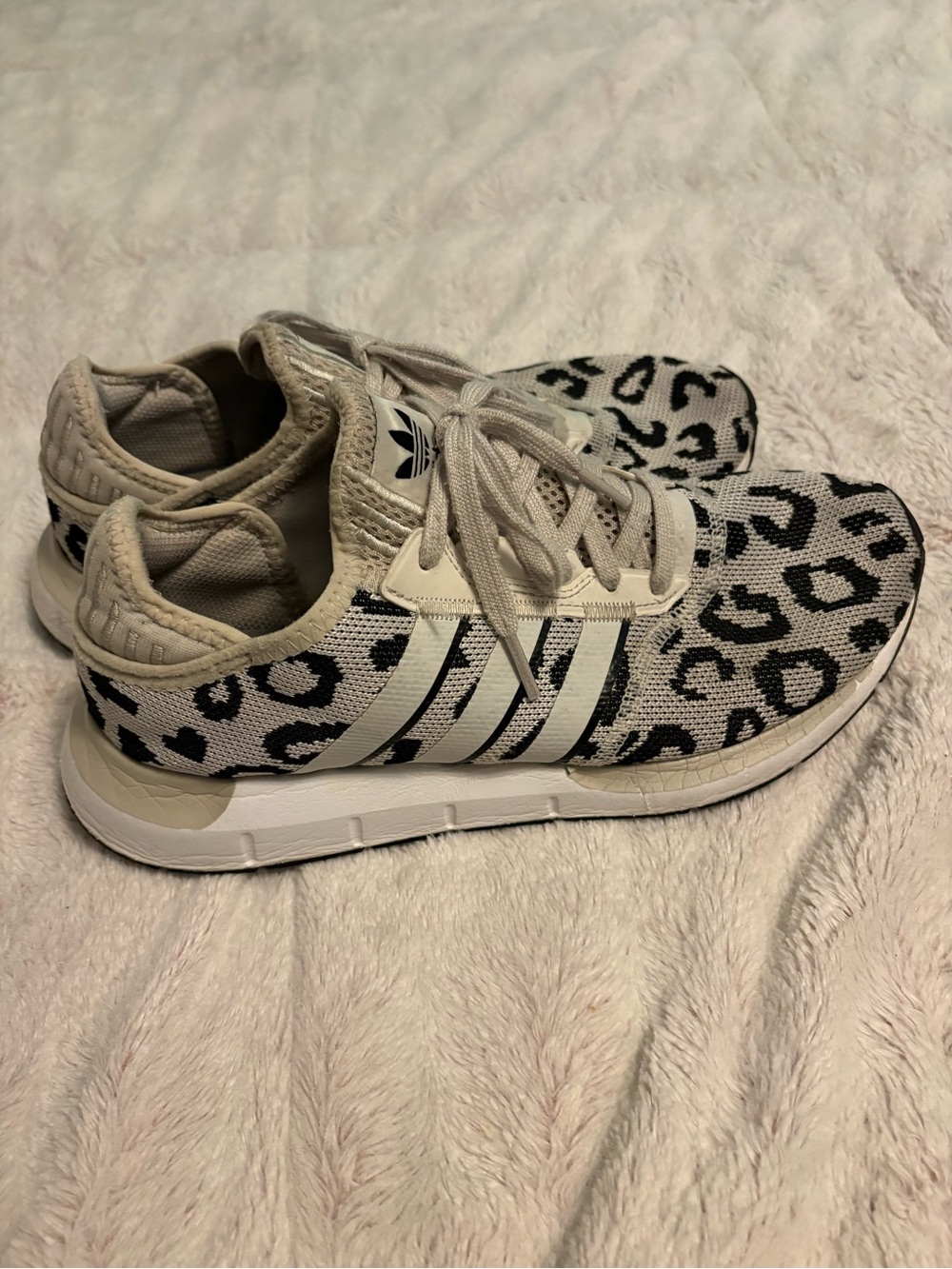 Adidas Women’s Swift Run X Leopard - Black